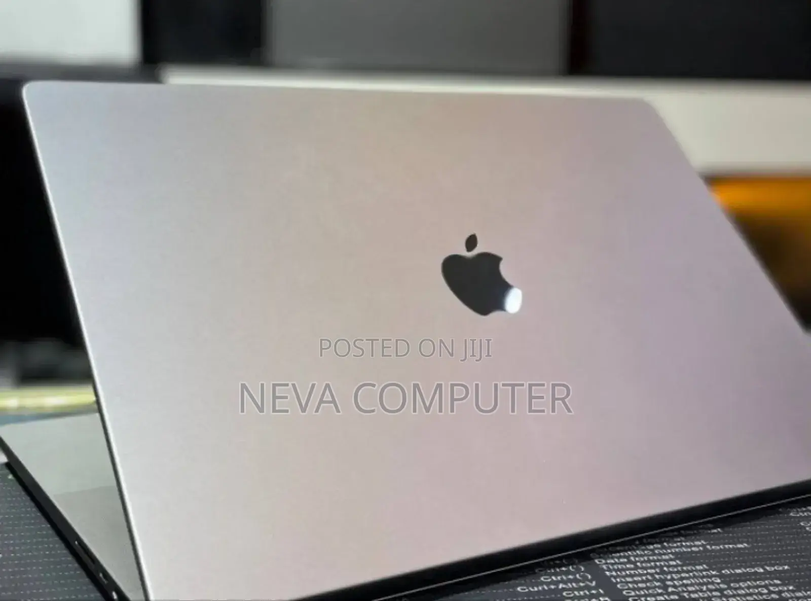 New Laptop Apple MacBook 16GB Intel Core I9 SSD 1T