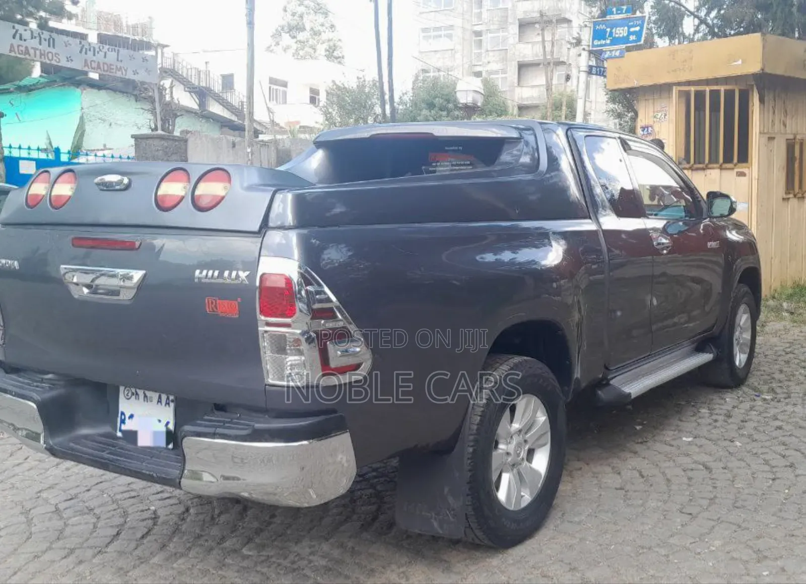 Toyota Hilux 2017 Gray