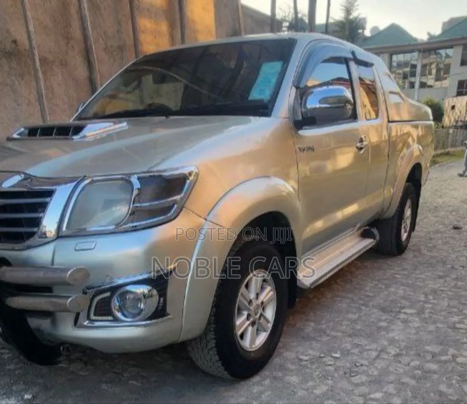 Toyota Hilux 2012 Gray