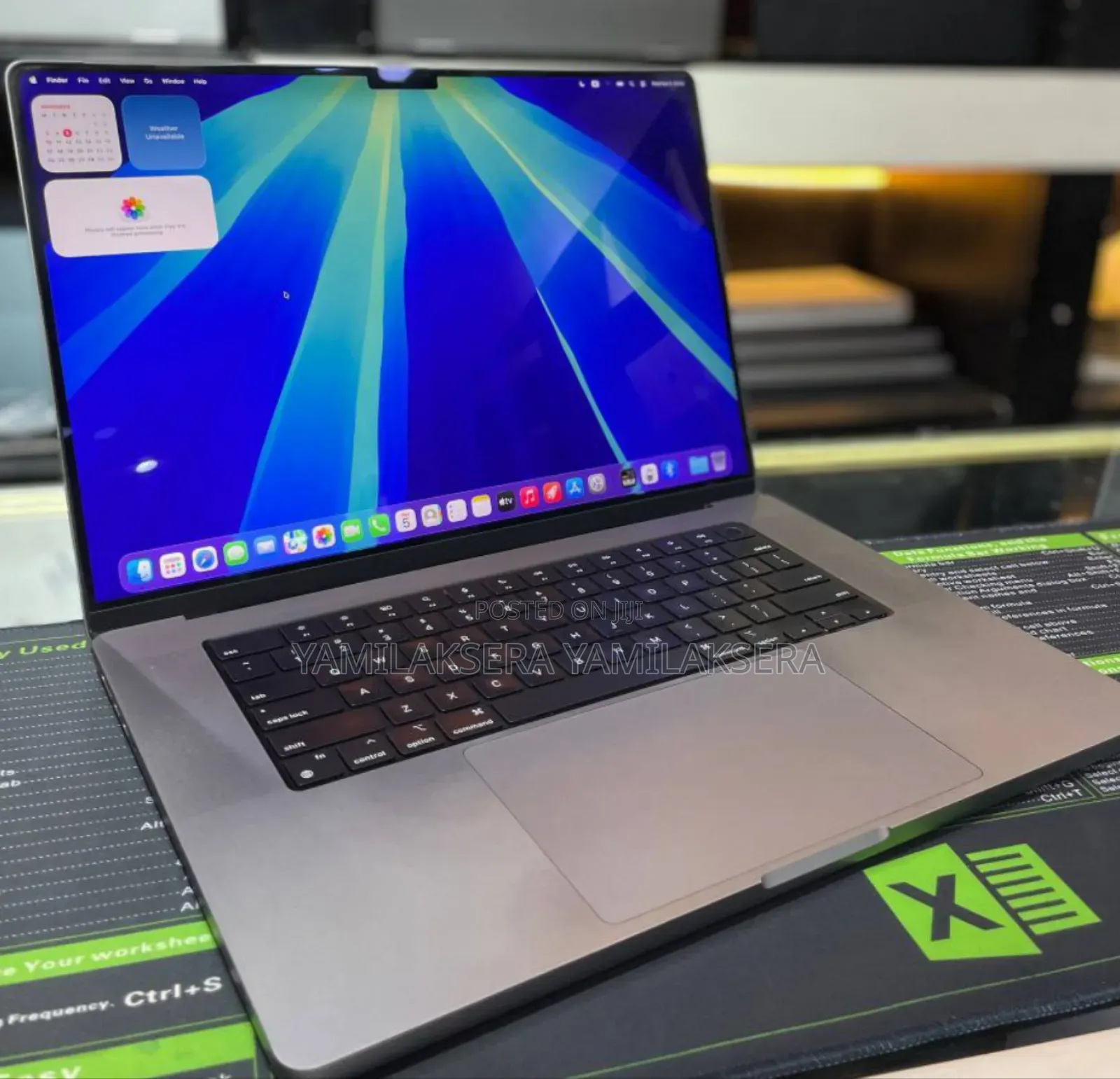 New Laptop Apple MacBook Pro M1 64GB Apple M1 Pro SSD 1T