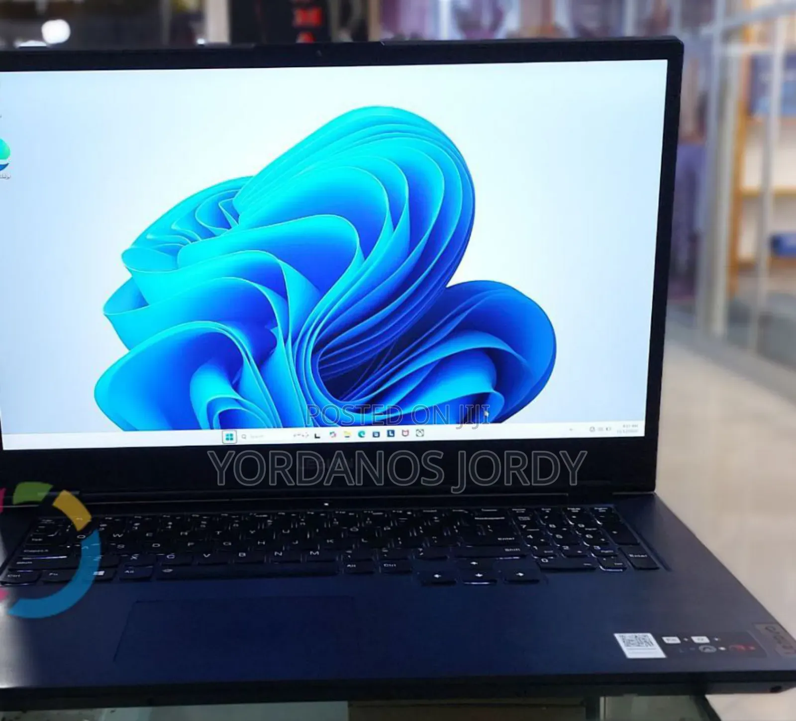 New Laptop Lenovo Legion 5 16GB AMD Ryzen 7 SSD 1T