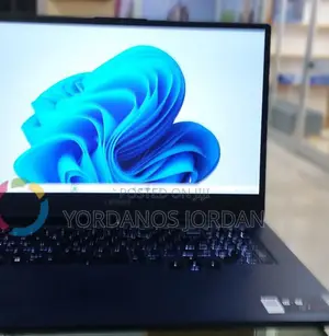 New Laptop Lenovo Legion 5 16GB AMD Ryzen 7 SSD 1T
