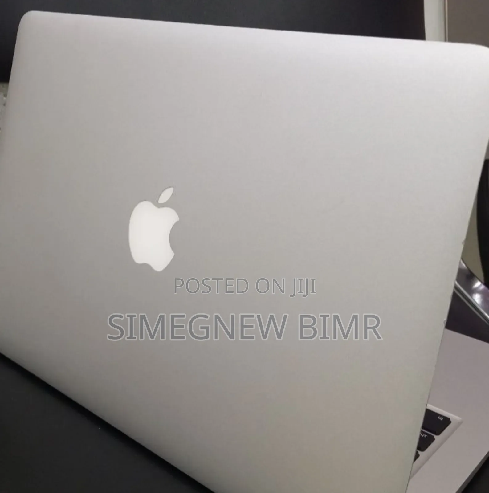 New Laptop Apple MacBook Air 2011 4GB Intel Core I5 SSD 128GB