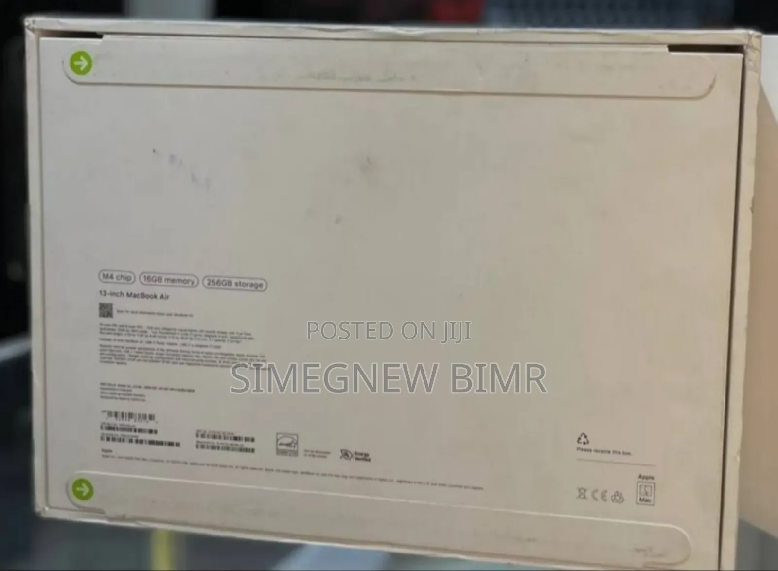 New Laptop Apple MacBook Air 2025 M4 13-Inch 16GB Apple M4 SSD 256GB