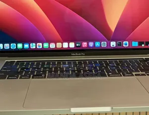 New Laptop Apple MacBook Pro 2019 16GB Intel Core I7 SSD 512GB
