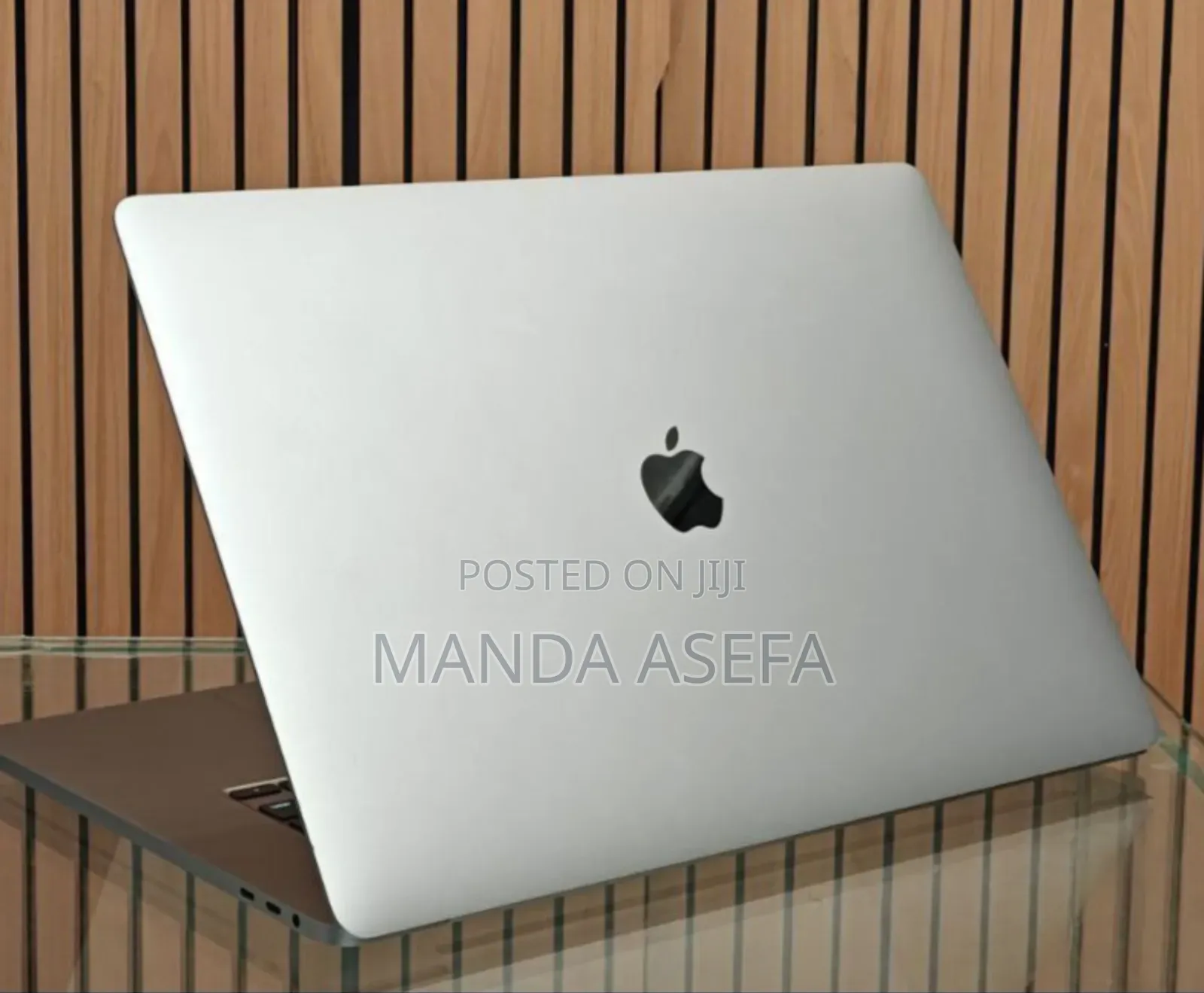 New Laptop Apple MacBook Pro 2019 16GB Intel Core I7 SSD 512GB