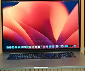 New Laptop Apple MacBook Pro 2019 16GB Intel Core I7 SSD 512GB