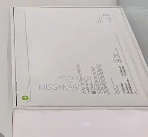 New Laptop Apple MacBook Air 2025 M4 13-Inch 16GB Apple M4 SSD 256GB