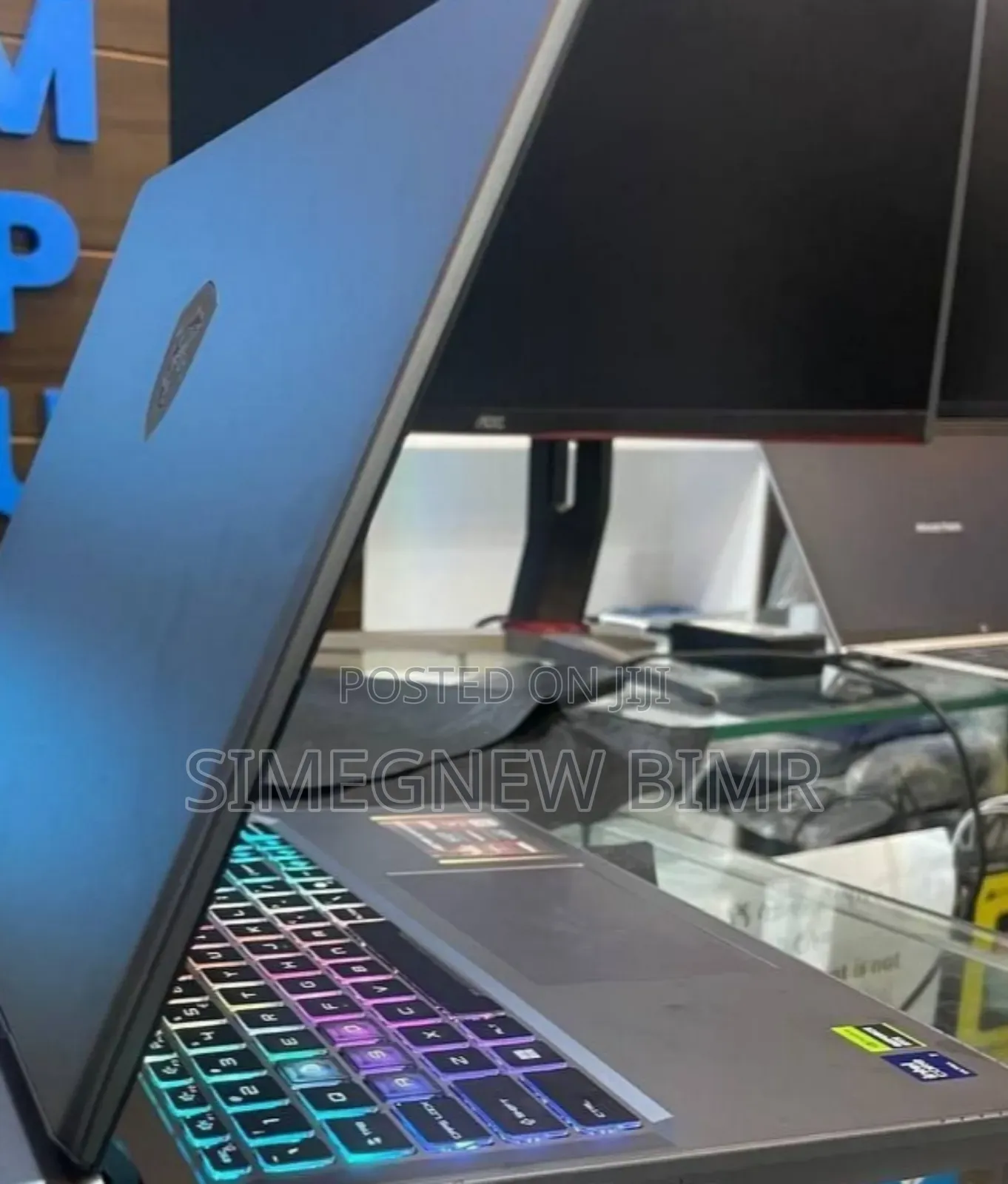 New Laptop MSI Vector 16 HX AI A2XWIG 16GB Intel Core Ultra 7 SSD 1T