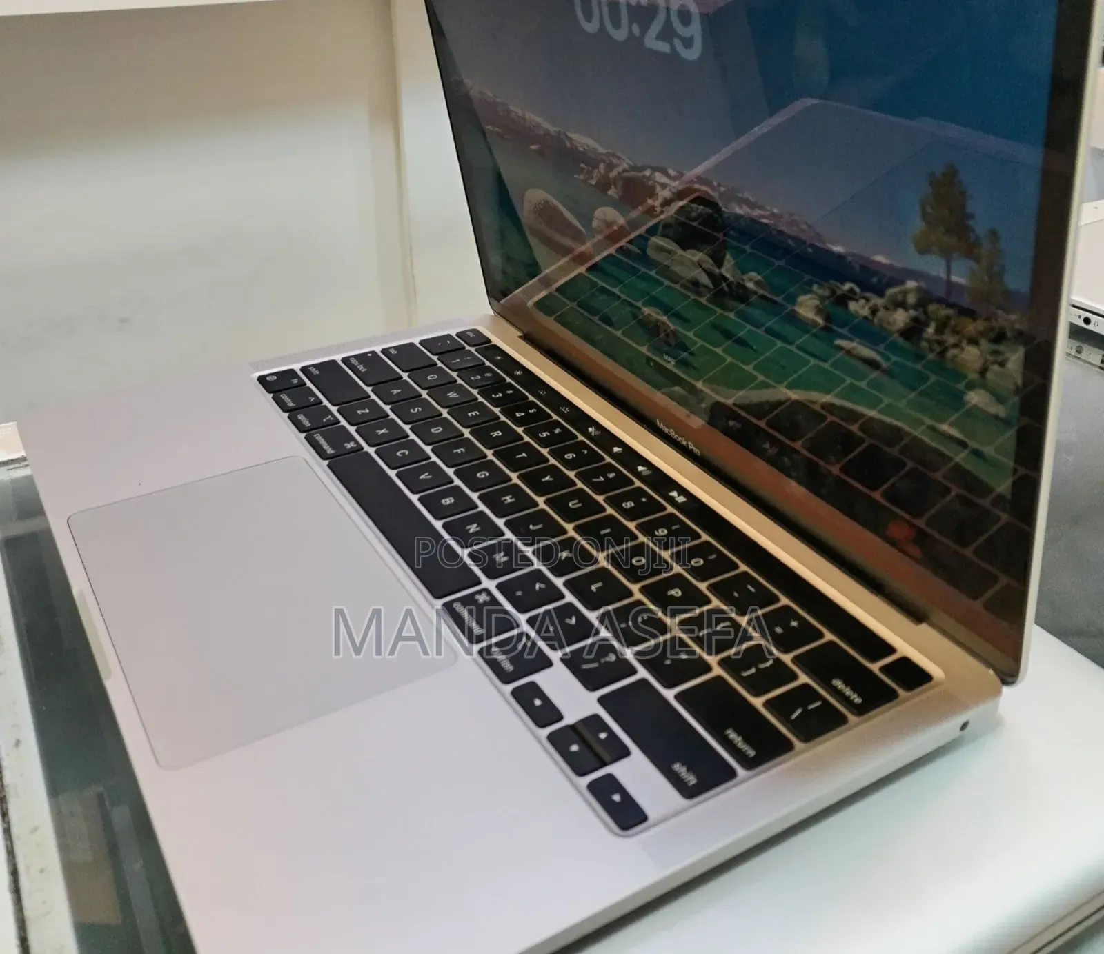New Laptop Apple MacBook Pro M1 16GB Apple M1 Pro SSD 512GB