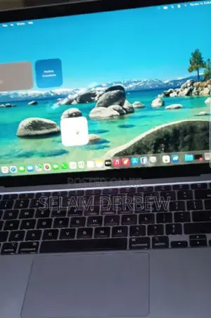 Photo - New Laptop Apple MacBook Air 2020 M1 8GB Apple M1 SSD 256GB