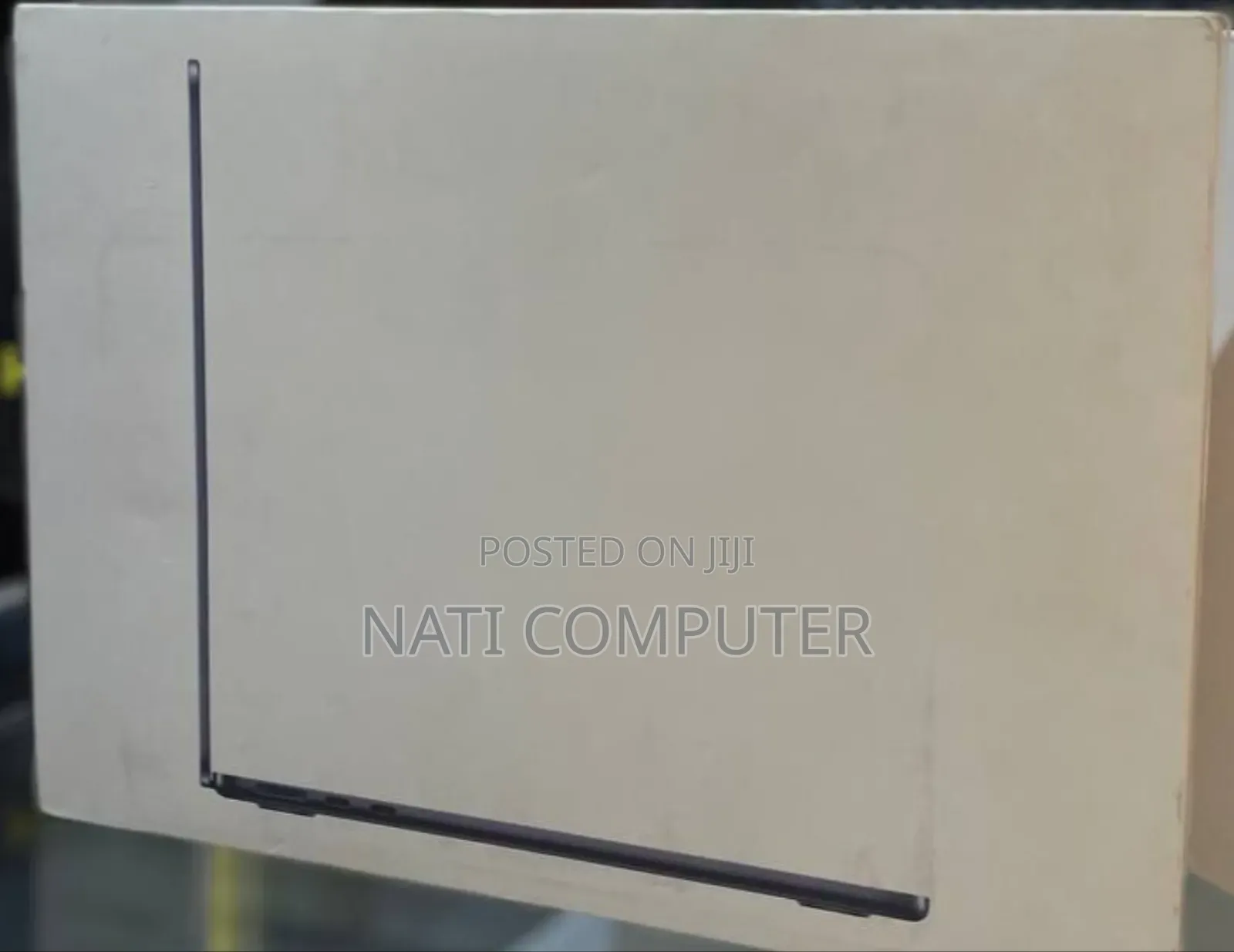 New Apple MacBook Air 2025 M4 13-Inch 16GB Apple M4 Max SSD 256GB