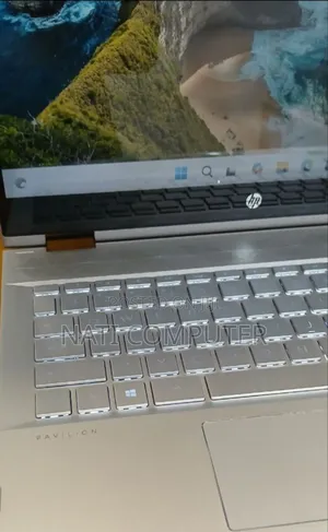 New Laptop HP Envy X360 8GB Intel Core I7 SSD 512GB