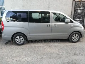 Photo - የሚከራይ Van Hyundai Starex መኪኖች አሉን