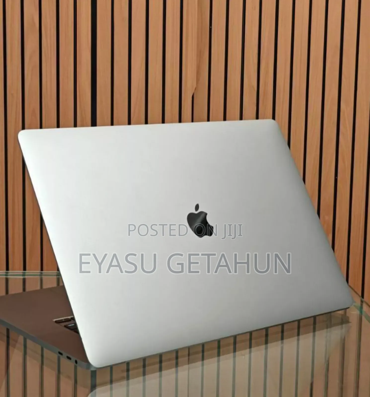 New Laptop Apple MacBook Pro 2019 16GB Intel Core I7 SSD 512GB