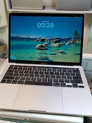 Photo - New Laptop Apple MacBook Pro M1 16GB Intel Core I7 SSD 512GB