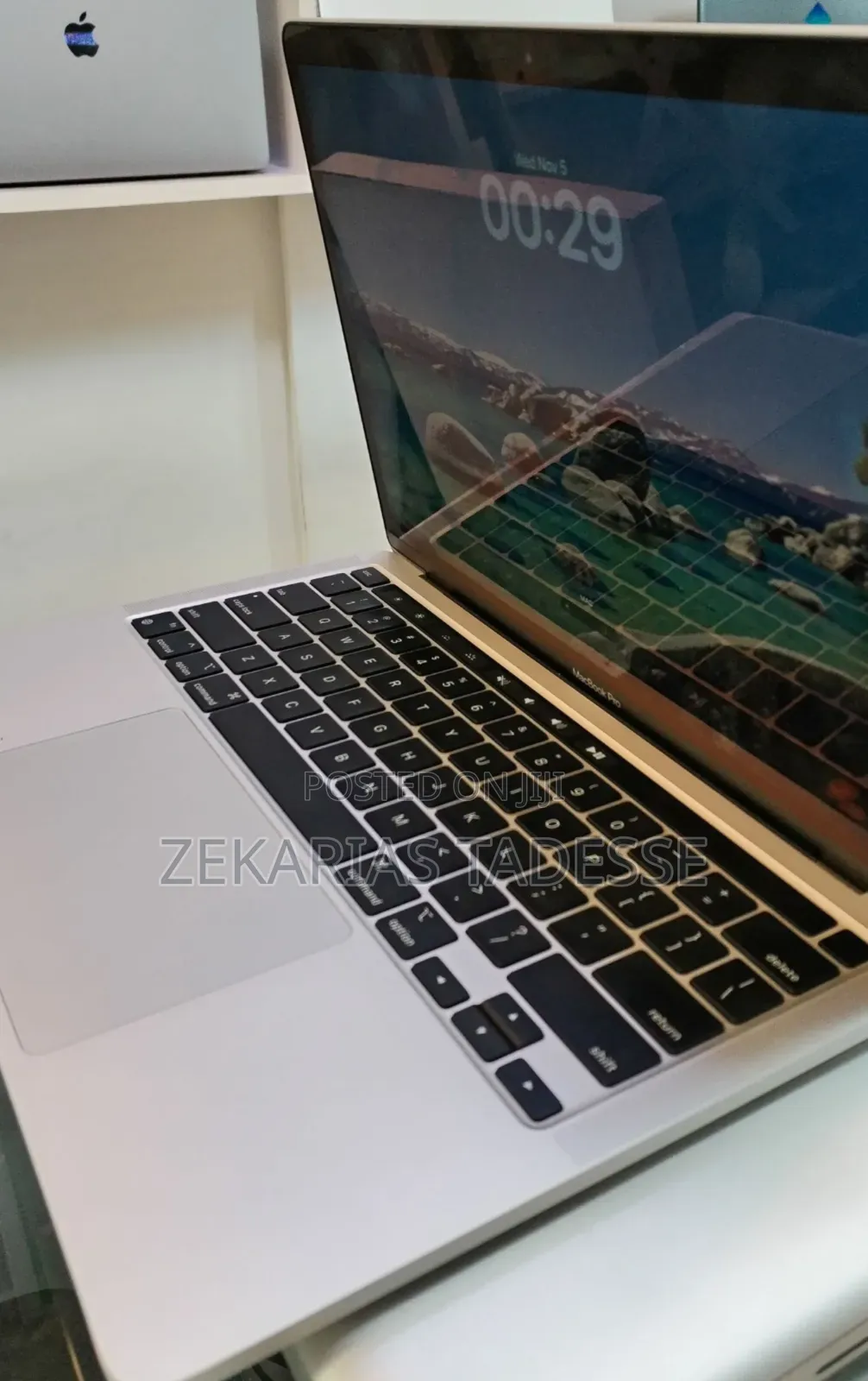 New Laptop Apple MacBook Pro M1 16GB Intel Core I7 SSD 512GB