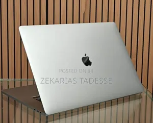 New Laptop Apple MacBook Pro 2019 16GB Intel Core I7 SSD 512GB