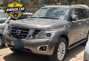 Photo - Nissan Patrol 2017 Gray