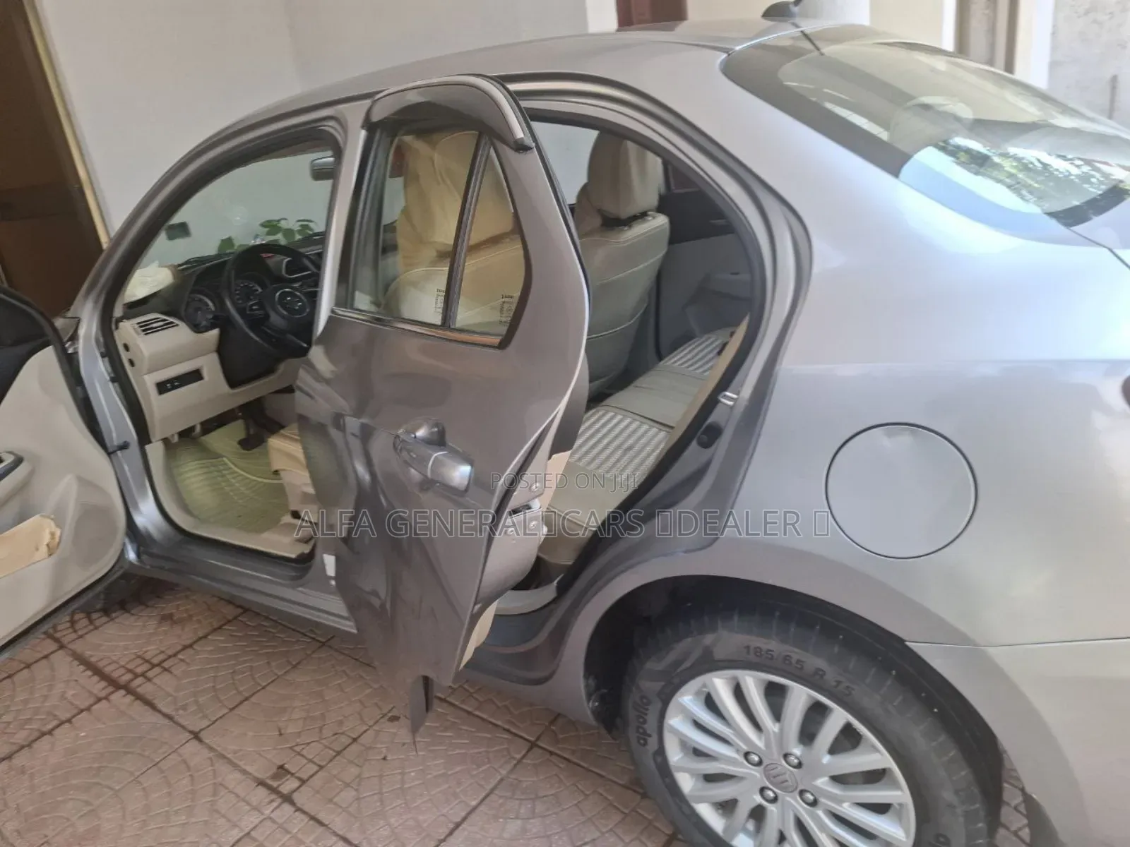 Suzuki Dzire 2022 Silver