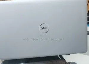 Photo - New Laptop Dell Precision 5540 16GB Intel Core I5 SSD 512GB