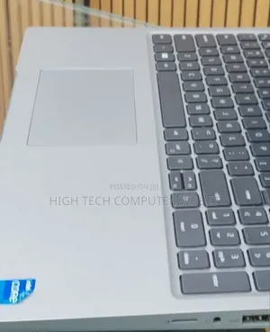 New Laptop Dell Precision 5540 16GB Intel Core I5 SSD 512GB