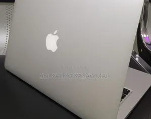 New Laptop Apple MacBook Air 2011 4GB Intel Core I5 SSD 128GB