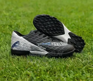 Nike Fustal Soccer Cleats Shoes