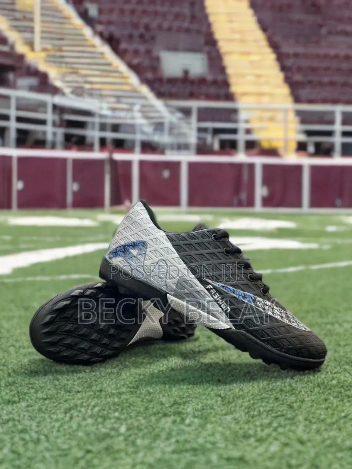 Nike Fustal Soccer Cleats Shoes