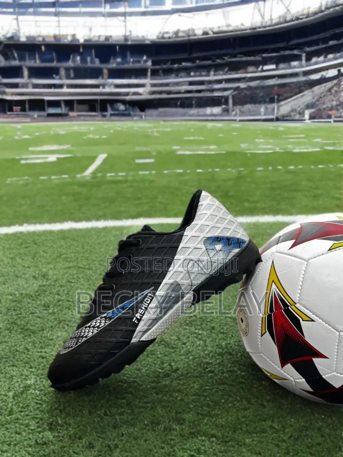 Nike Fustal Soccer Cleats Shoes