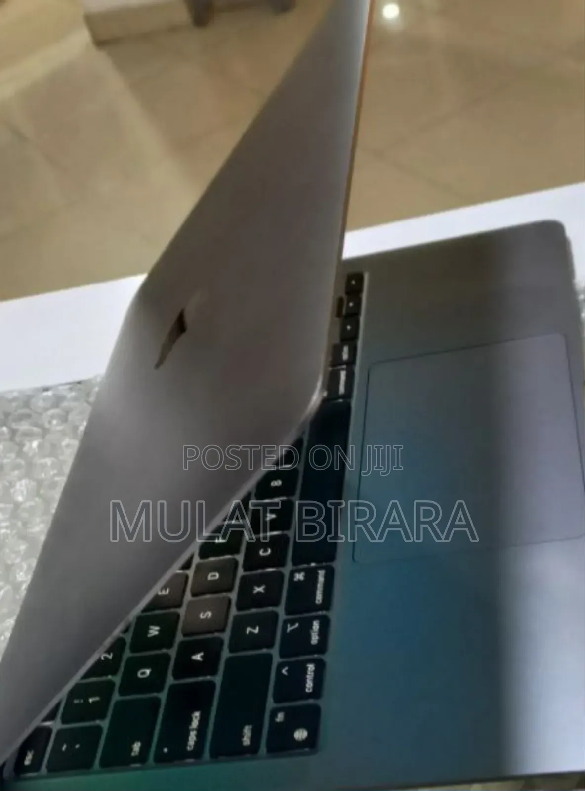 New Laptop Apple MacBook Air 2020 M1 8GB Apple M1 SSD 256GB