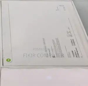 New Laptop Apple MacBook Air 2025 M4 13-Inch 16GB Apple M4 SSD 256GB