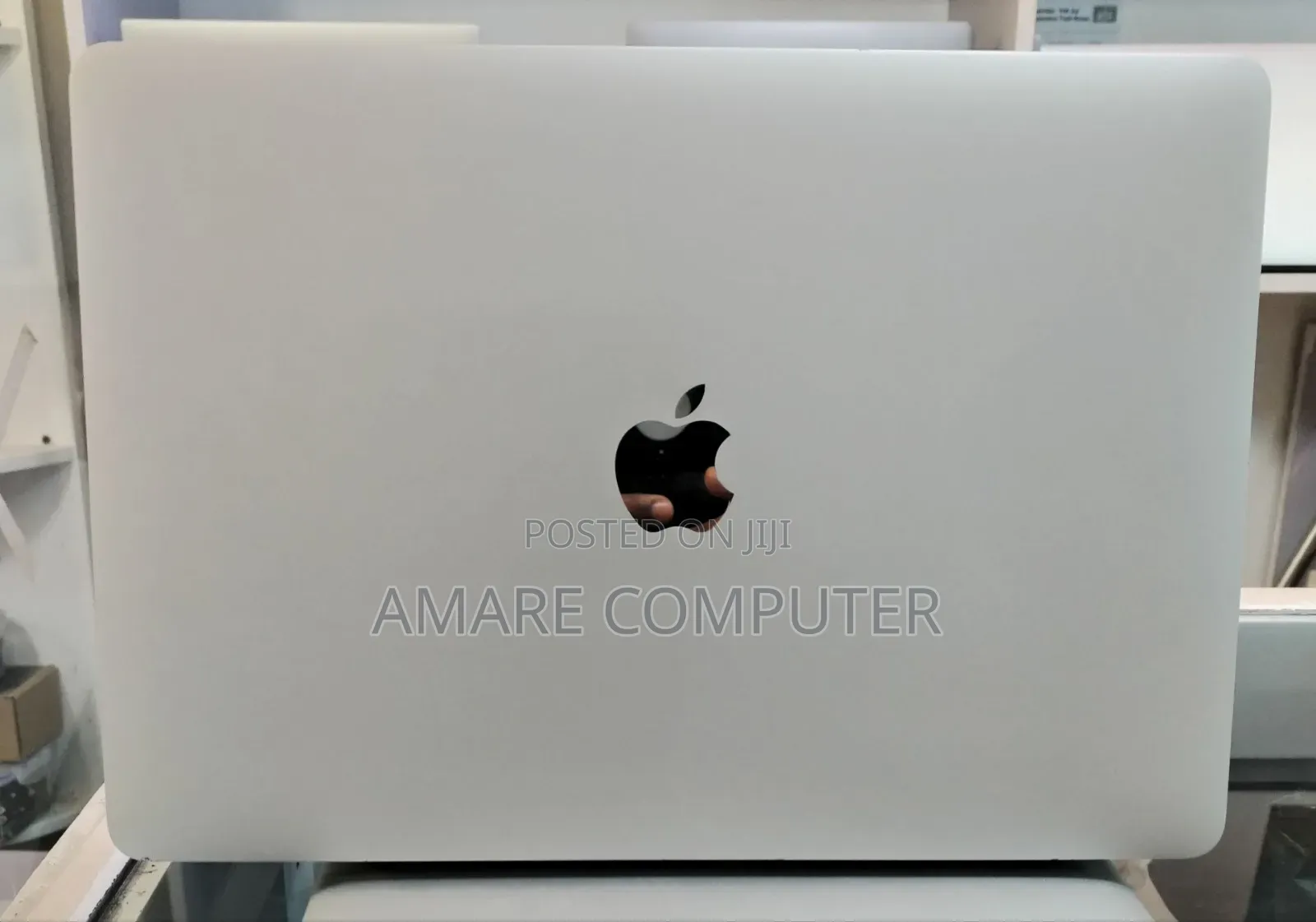 New Laptop Apple MacBook Pro M1 16GB Apple M1 Pro SSD 512GB