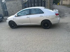 Toyota Belta 2007 Silver