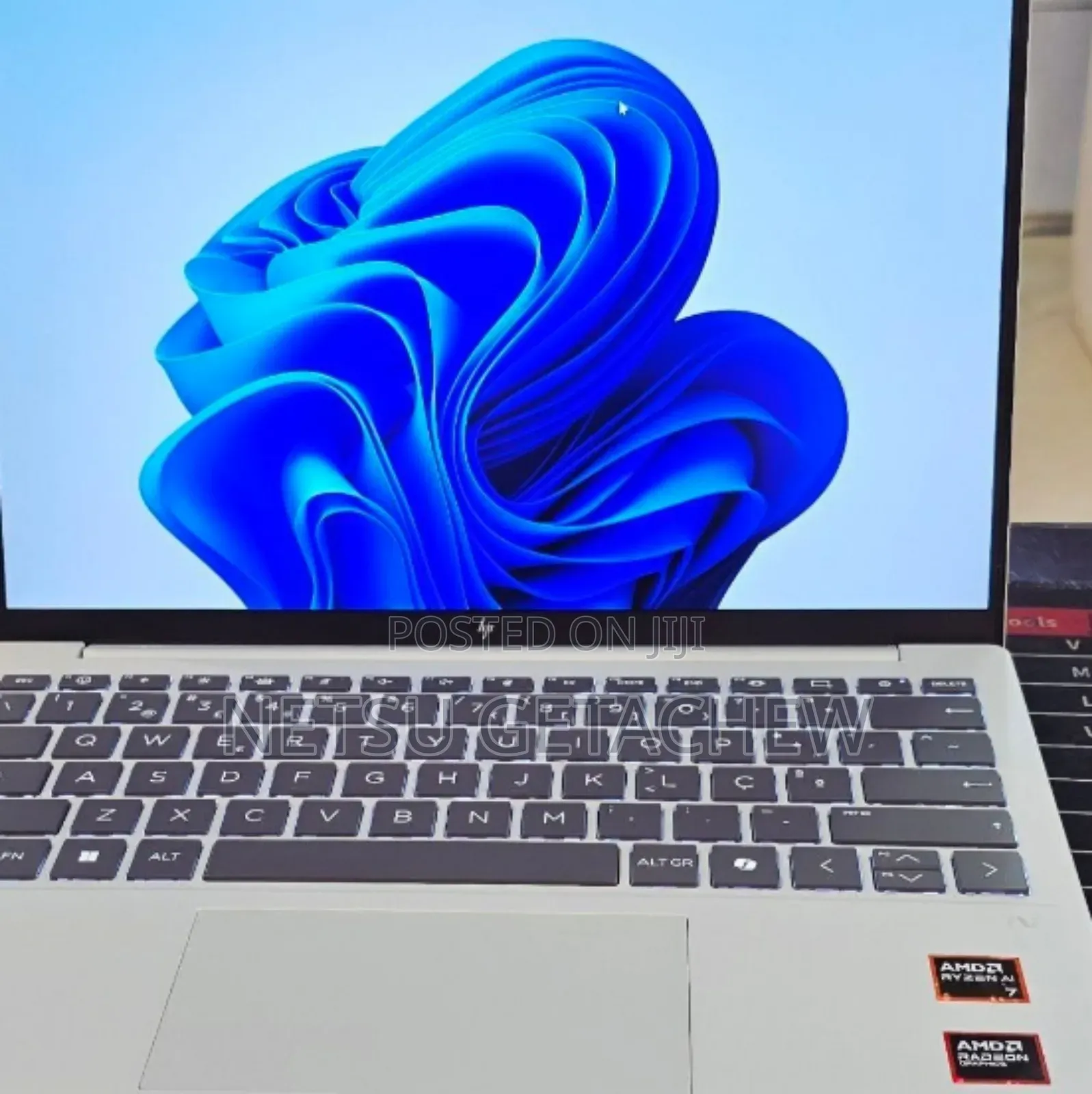 New Laptop HP OmniBook 7 14" 32GB AMD Ryzen 7 SSD 1T