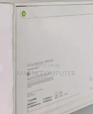 New Laptop Apple MacBook Air 2022 M2 16GB Intel Core I7 SSD 256GB