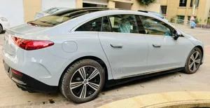 Mercedes-Benz EQE EQE 300 2023 Blue
