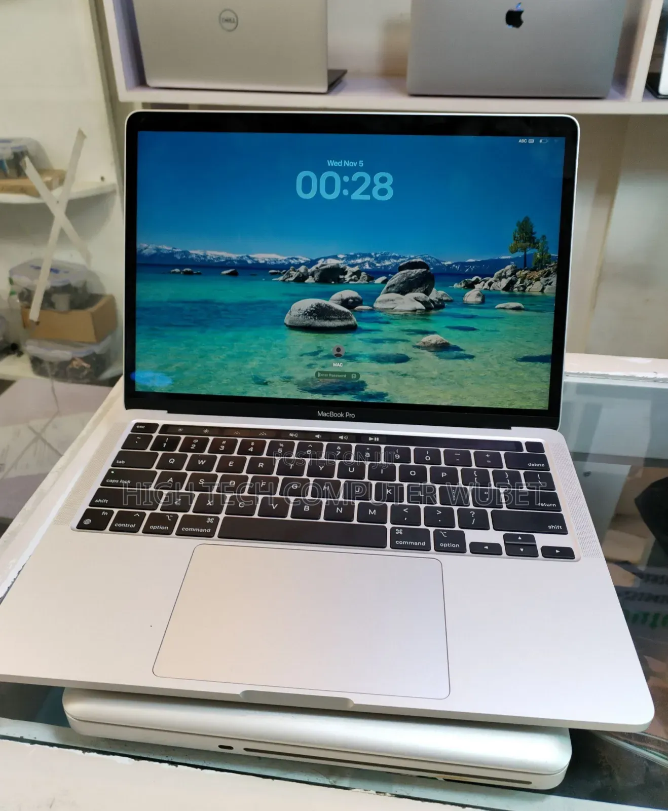 New Laptop Apple MacBook Pro M1 16GB Apple M1 Pro SSD 512GB