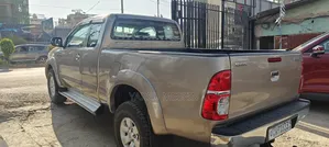 Toyota Hilux 2010