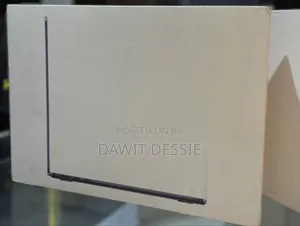 New Laptop Apple MacBook Air 2025 M4 13-Inch 16GB Apple M4 SSD 256GB