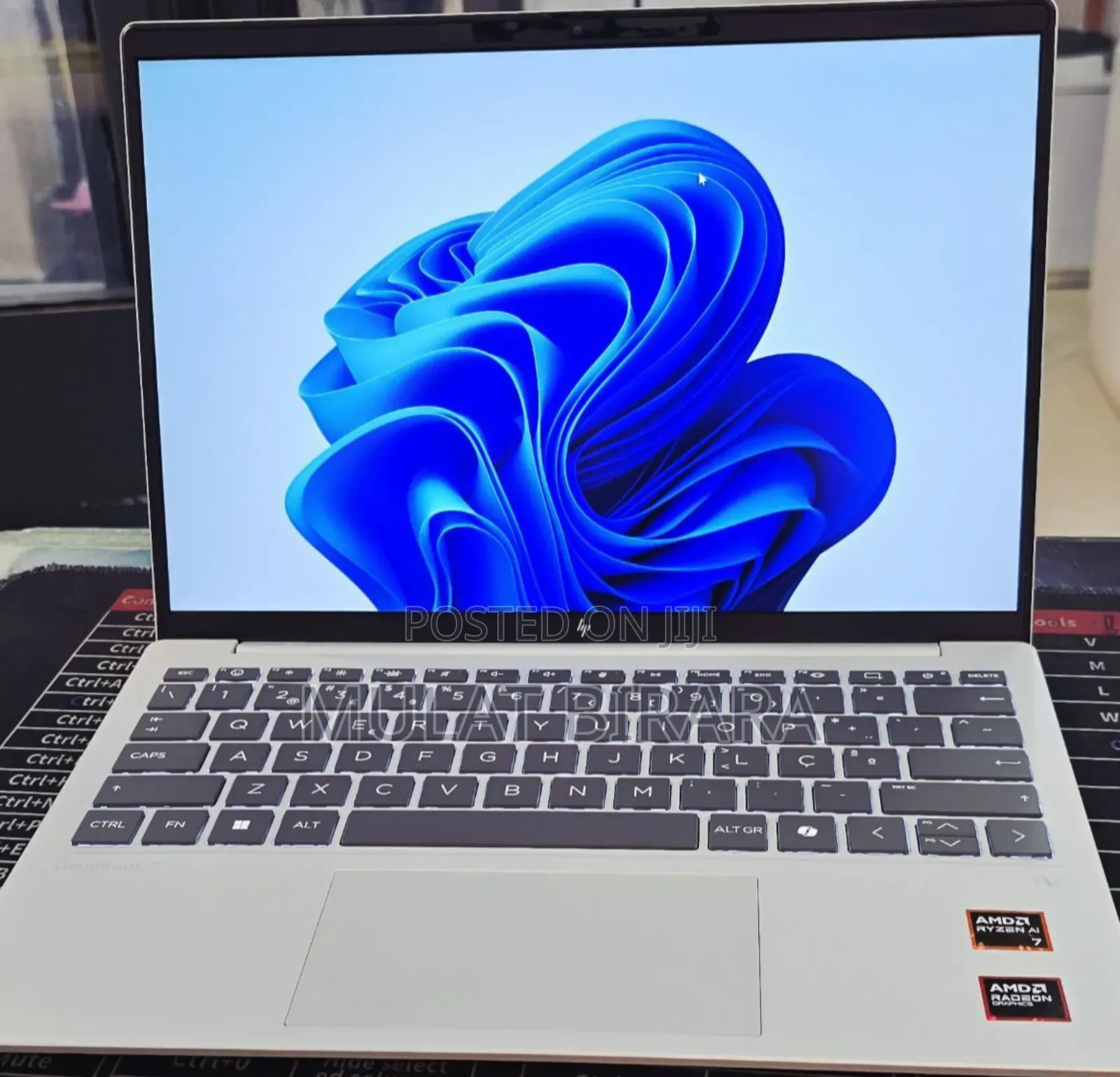 New Laptop HP OmniBook 7 14" 32GB AMD Ryzen 7 SSD 1T