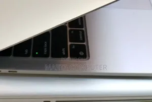 New Laptop Apple MacBook Pro M1 16GB Intel Core I7 SSD 512GB