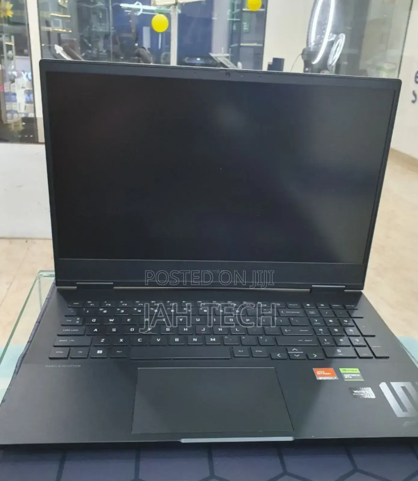 New Laptop HP Omen 16 16GB AMD Ryzen 7 SSD 1T