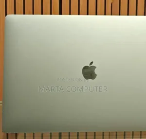 New Laptop Apple MacBook Pro 2019 16GB Intel Core I7 SSD 512GB