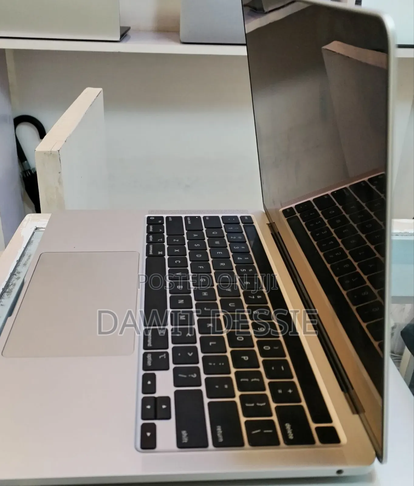 New Laptop Apple MacBook Pro M1 16GB Apple M1 SSD 512GB