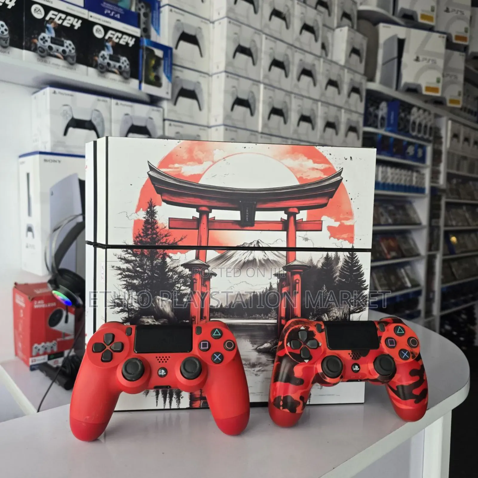 Playstation 4 Fat Dubai Used and Full Items