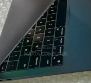 New Laptop Apple MacBook Air 2022 M2 8GB Apple M1 SSD 256GB