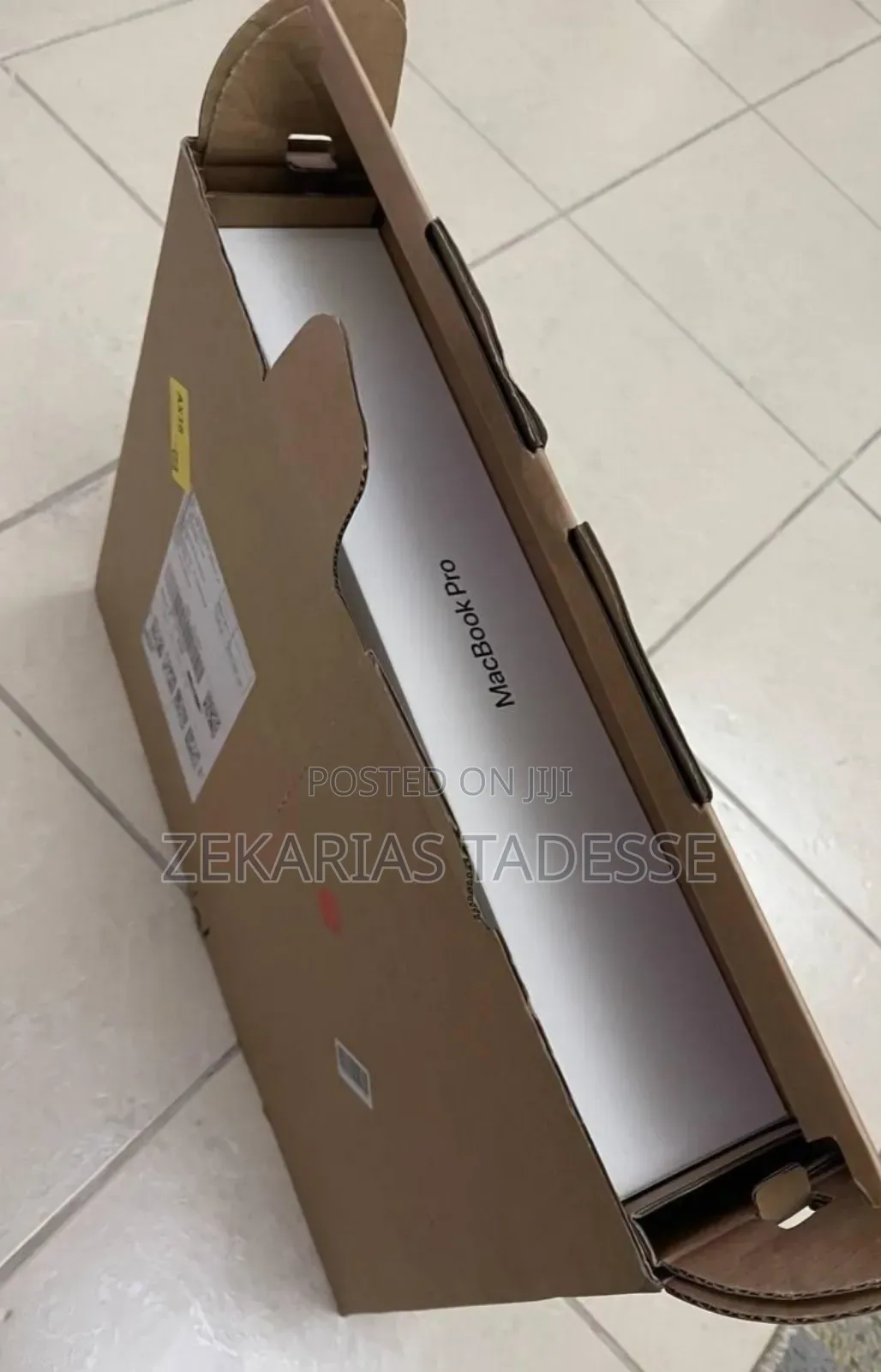 New Apple MacBook Pro 2024 M4 Pro 16-Inch 24GB Apple M4 SSD 512GB
