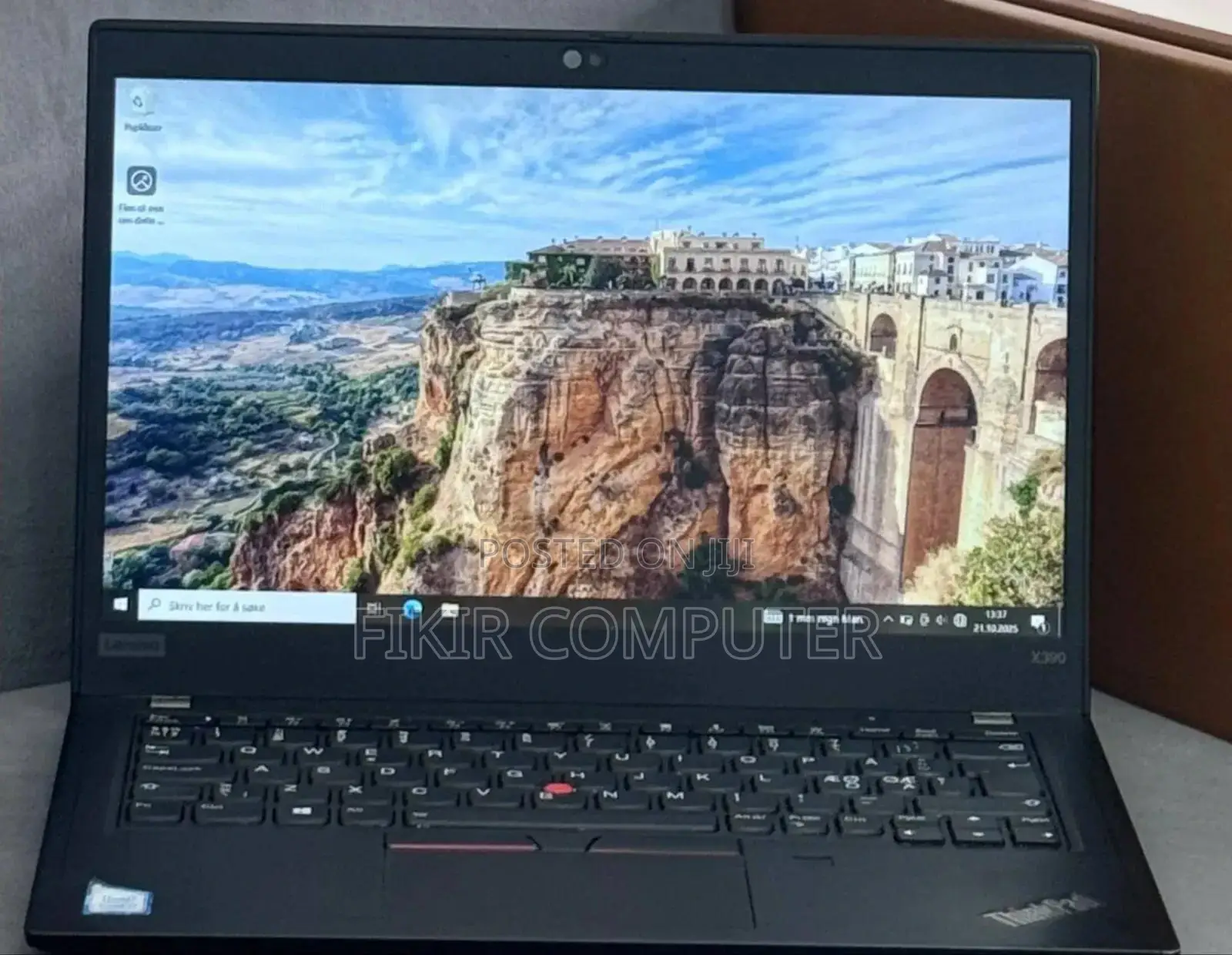 New Laptop Lenovo ThinkPad X390 Yoga 8GB Intel Core I5 SSD 512GB