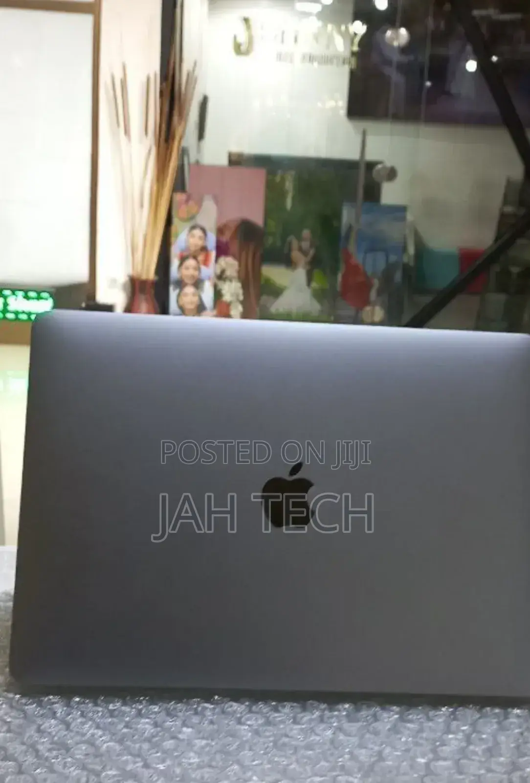 New Laptop Apple MacBook Air 2020 M1 8GB Apple M1 SSD 256GB